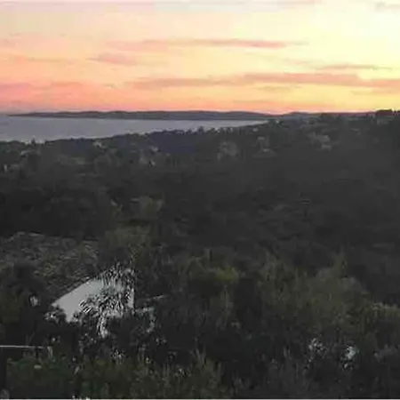 Cote D'azur: Charmante Villa, Vue Mer, Piscine,clim,calme 8/10 Personnes *