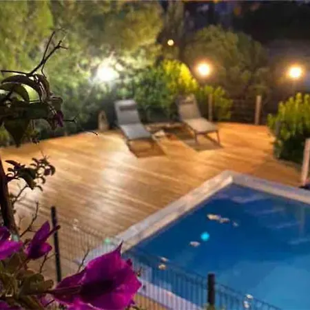 Cote D'azur: Charmante Villa, Vue Mer, Piscine,clim,calme 8/10 Personnes Villa Roquebrune-sur-Argens