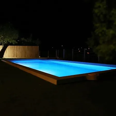 Cote D'azur: Charmante Villa, Vue Mer, Piscine,clim,calme 8/10 Personnes Villa