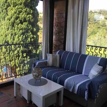 Cote D'azur: Charmante Villa, Vue Mer, Piscine,clim,calme 8/10 Personnes Villa